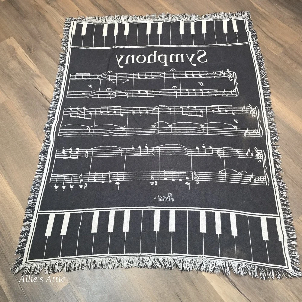 Tapestry Throw Blanket Couch Music Piano Keys Notes Reversible Black White READ